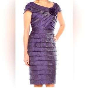London Times-Elegant Shimmer Deep Purple Women's Cocktail Dress. Size 8